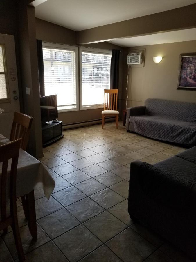 Osoyoos Lakeview Inn & Suites Extérieur photo
