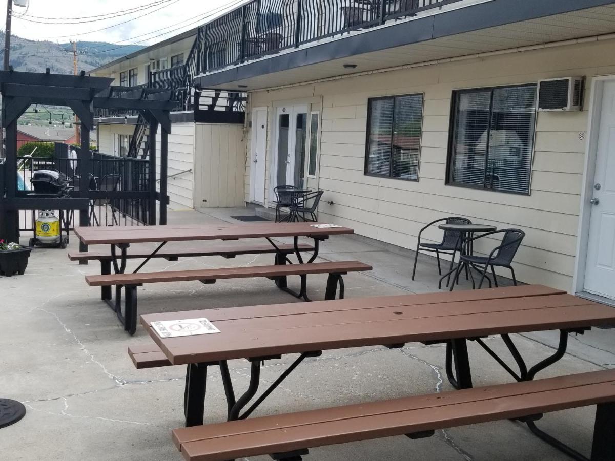 Osoyoos Lakeview Inn & Suites Extérieur photo